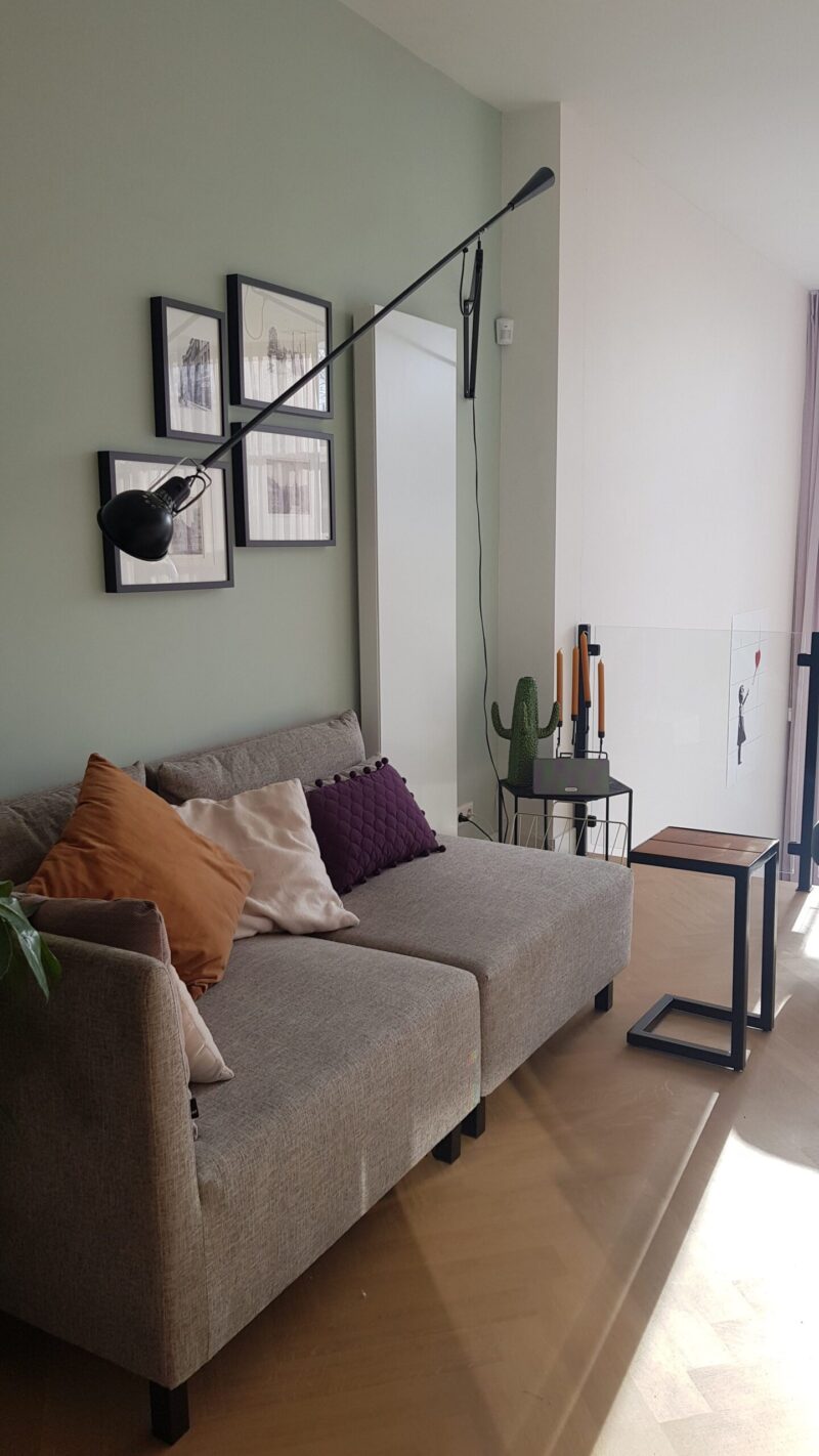 Stalen meubels - stalen bijzettafel bankirai hout Stalen meubels - stalen bijzettafel bankirai hout