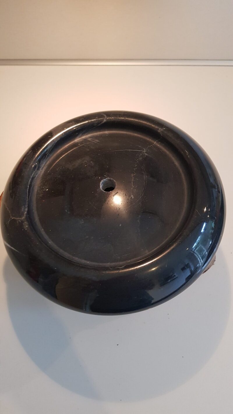 Voetstuk sokkel zwart marmer rond ribbel 23cm bovenkant Sokkels - Voetstuk sokkel zwart marmer rond ribbel 23cm