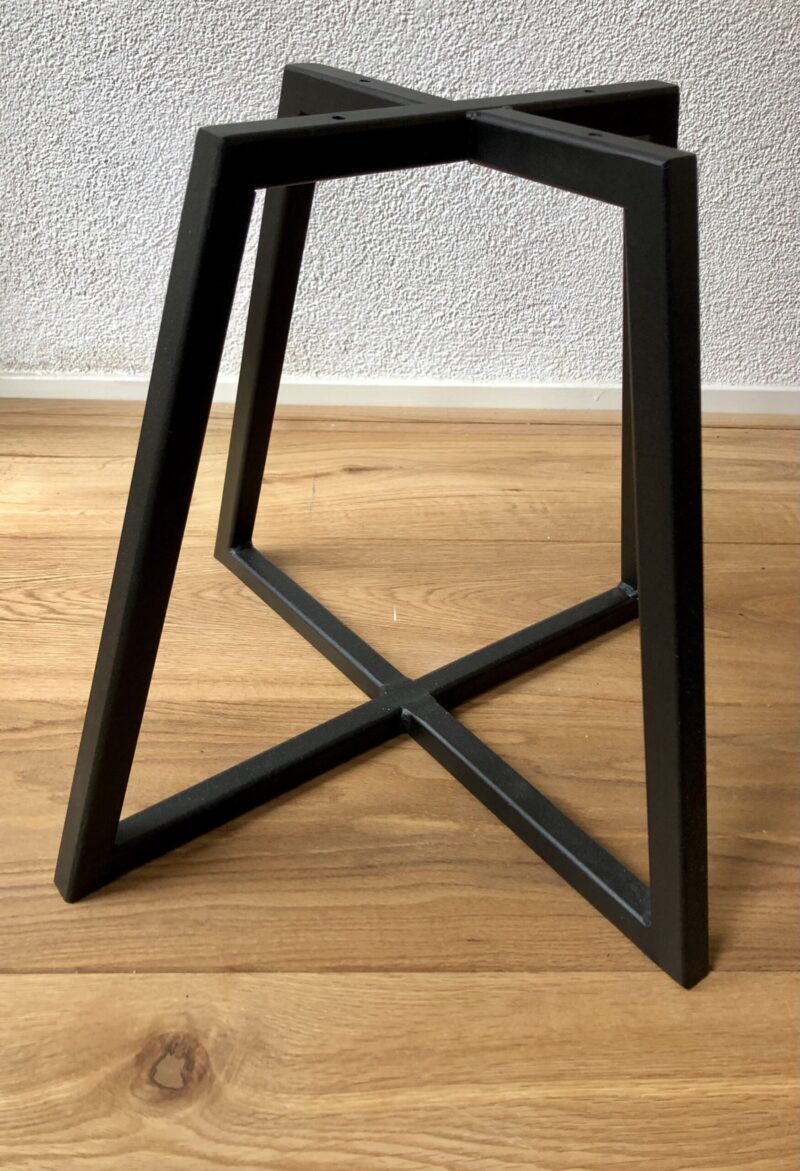 Stalen onderstel tafel - steel frame table - coating