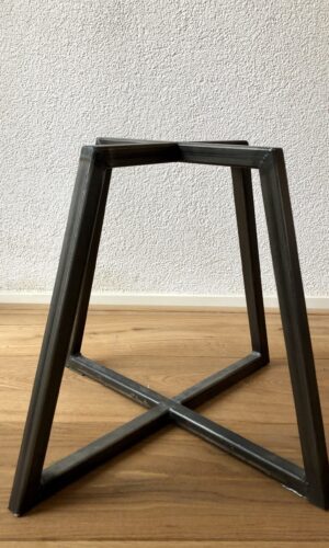Stalen-onderstel-tafel-steel-frame-table-no-coating